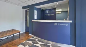 Travelodge Birmingham Yardley - Image 3