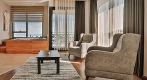 Peerless Villas Hotel - Image 2