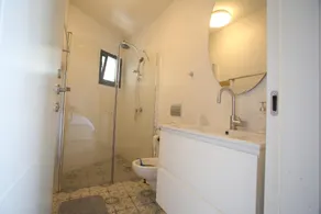 Heart of Jerusalem best balcony apartment - Image 5