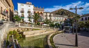 Apartamento en centro de Cazorla con vista a la montaña - Image 5