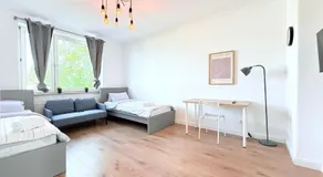 Komfortable Wohnung in Kiel für Firmen & City-Trips - Image 2