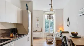 Charming 2-Bedroom Retreat Near City Center with Excellent Transport Links - Image 3
