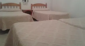 Hostal Restaurante Los Bronces - Image 2