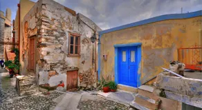 Traditional Medieval Stone house in "Ano Syros" - Image 4