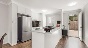 Modern New Townhouse in Booval - Image 3