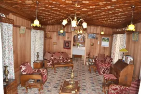 POP New Peony Houseboat - Image 4