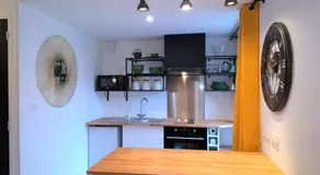 Superbe Appartement cosy et moderne entre le port et le centre NETFLIX et WiFi - Image 3