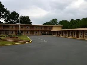 OYO Hotel Bald Knob near Searcy AR - Image 3