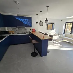 Albion's House - Image 5