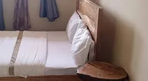 Johnnies Lodge - Image 3