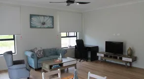 The Woodlands Hideaway - 2 Bedroom Modern Acreage Guesthouse - Image 2