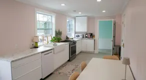 Bosch House Rosé - Garden Suite - Image 4