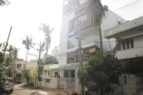White Villa - Image 3