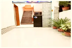 Goroomgo New Ashiyana Palace Near Railway Station Varanasi - Image 5