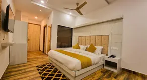 Hotel Mistwood - Image 2