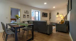 Vantage Stays - Image 4
