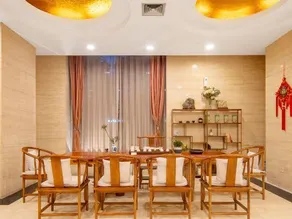 Mingzhao Hot Spring International Hotel - Image 5