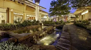 Texas Vacation Home, Game Room & POOL by Sixflags - Image 4