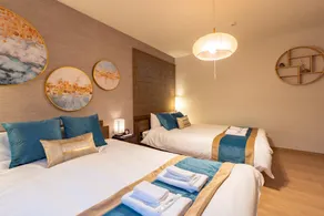 Tsukiyume Kan - Entire Private House, Free Parking, 10min USJ & Tennoji, Airport Direct Train, Family Group Sleeps 8, 和モダン貸切一軒家 ユニバーサルスタジオ - Image 3