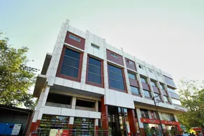 OYO Diana Hotel - Image 2