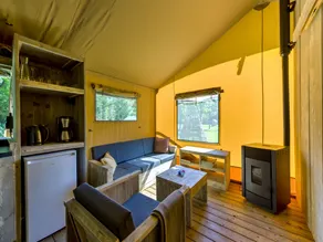 Glamping Tent in Tranquil Park - Image 2