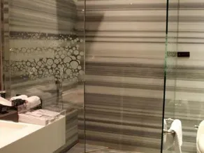The Luxe Manor - Image 4