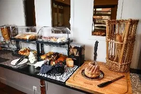 P'tit Dej - Hotel Le Colbert - Image 5