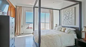 MAISON AVEC DES VUES INCROYABLES, SURPLOMBANT LA FESTIVAL DE SITGES - Image 2