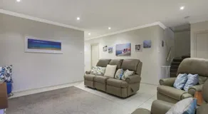 Ocean Beach Holiday House - Image 5