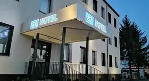 S7 Hotel - Image 5