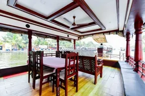 Cosy Boathouse - Image 5