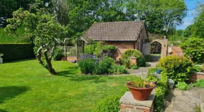 The Garden Room, 1 Heath Cottage - Image 4