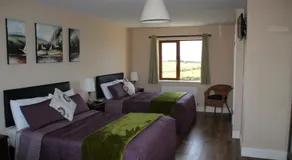 O'Learys Lodge - Image 2