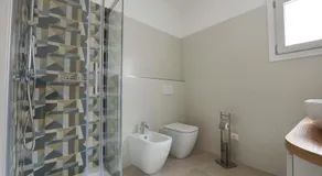 51.b - Image 2