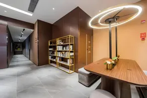 Home Inn Plus Hangzhou West Lake Lakeside Pedestrian Street - Image 3