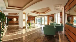 Monte Carlo Palace Suites - Image 3