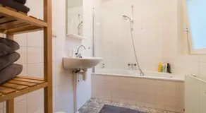 Charming apartment in city center - Image 2