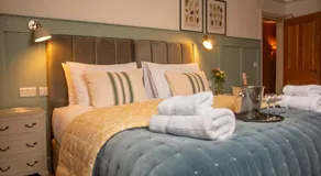 Colcombe Castle Hotel - Image 2
