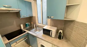 Spacieux Loft Cœur Vieux Nice - Image 3