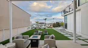 Luxurious Beach Master Suite - Image 3