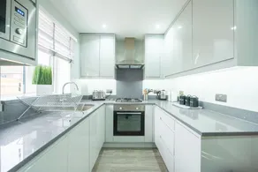 Headley House - Image 3