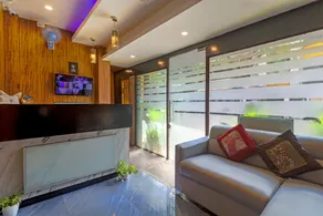 Aura Inn - Image 3