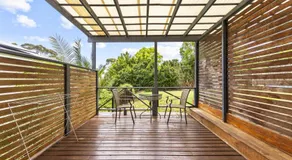 Charming & Tranquil Getaway- Walk to Cafés shops - Image 3