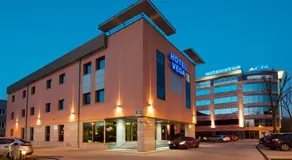 Business Hotel Vega Wrocław - Image 3