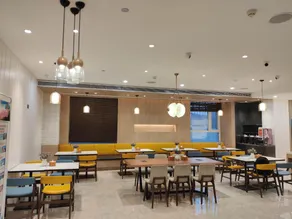 Hanting Premium Beijing Capital Airport New International Exhibition Center Hotel - Image 5