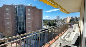 Apartamento 1 línea de playa + Parking! Salou - Image 4