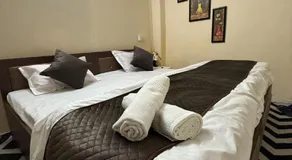 madho kutumb hostel ganga - Image 3