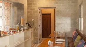 The Ivy House - Image 4