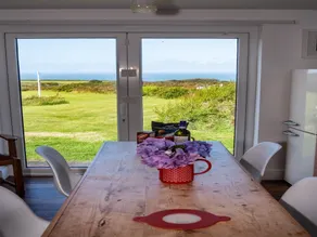 Bungalow in Pendeen With Stunning Sea Views - Image 5