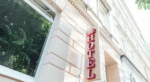 Hotel Hamburger Perle - Image 3